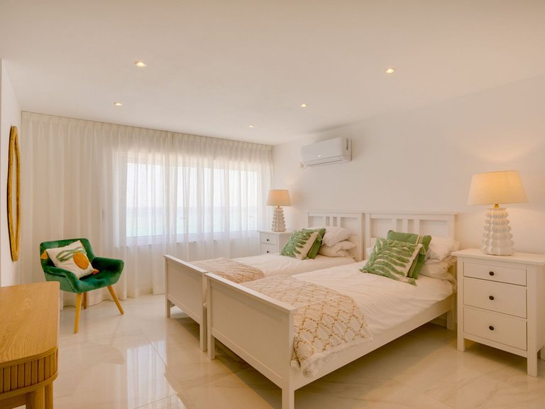 Apartment for Sale in Costa del Sol, Estepona, Malaga 15