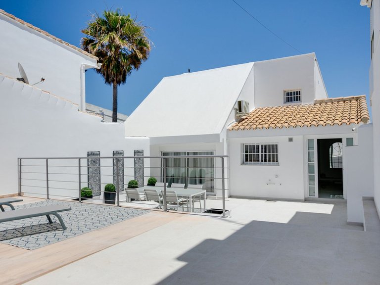Apartment for Sale in Costa del Sol, Estepona, Malaga 16