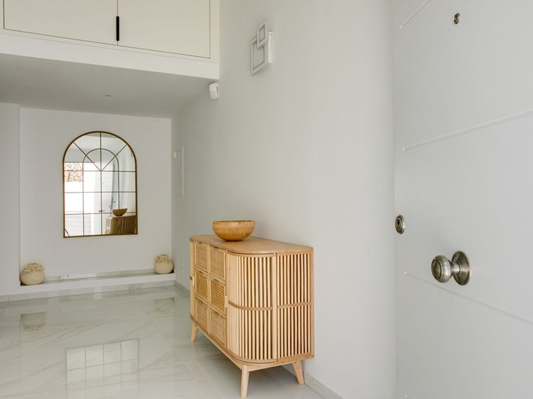 Apartment for Sale in Costa del Sol, Estepona, Malaga 8