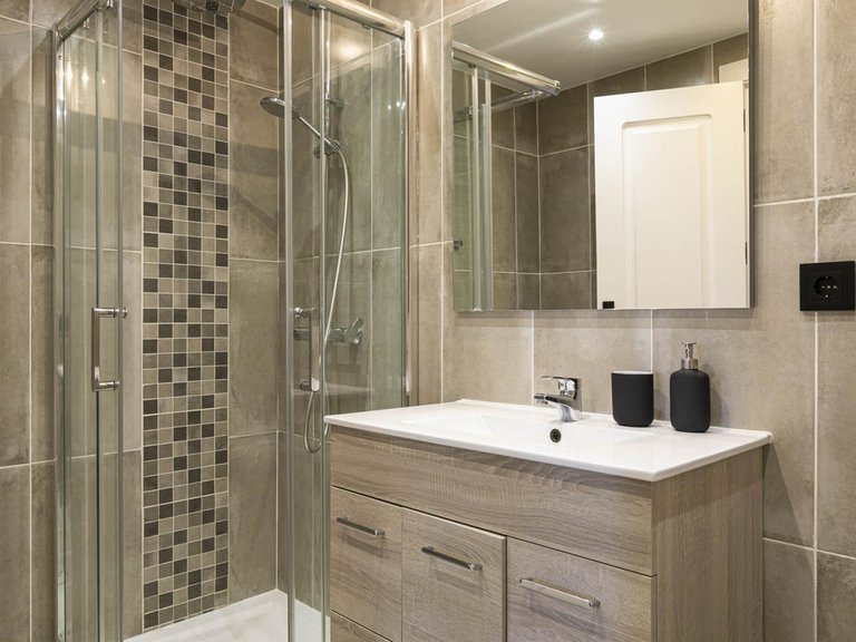 Apartment for Sale in Costa del Sol, Nueva Andalucía, Malaga 16
