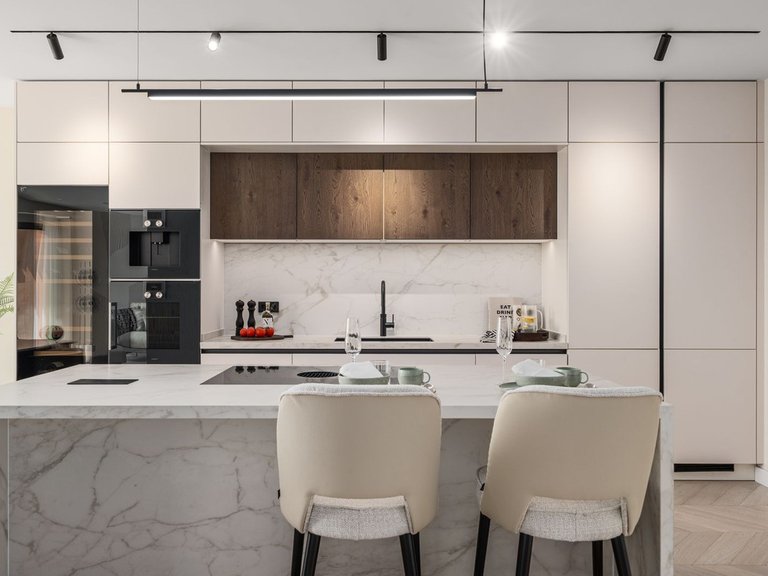 Apartment for Sale in Nueva Andalucía, Malaga 19