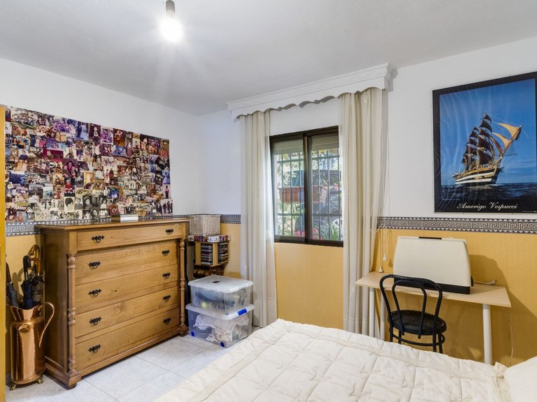 Villa for Sale in Las Chapas, Malaga 12