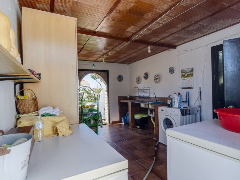 Villa for Sale in Las Chapas, Malaga 25