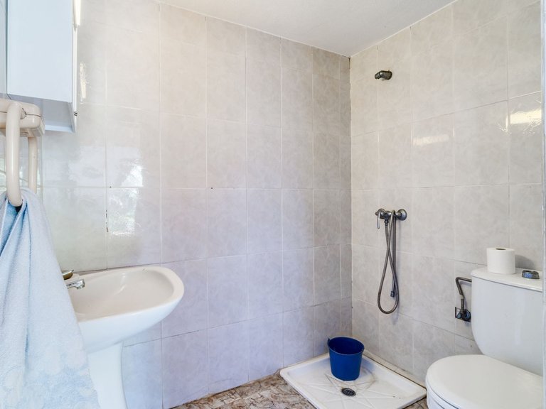 Villa for Sale in Las Chapas, Malaga 28