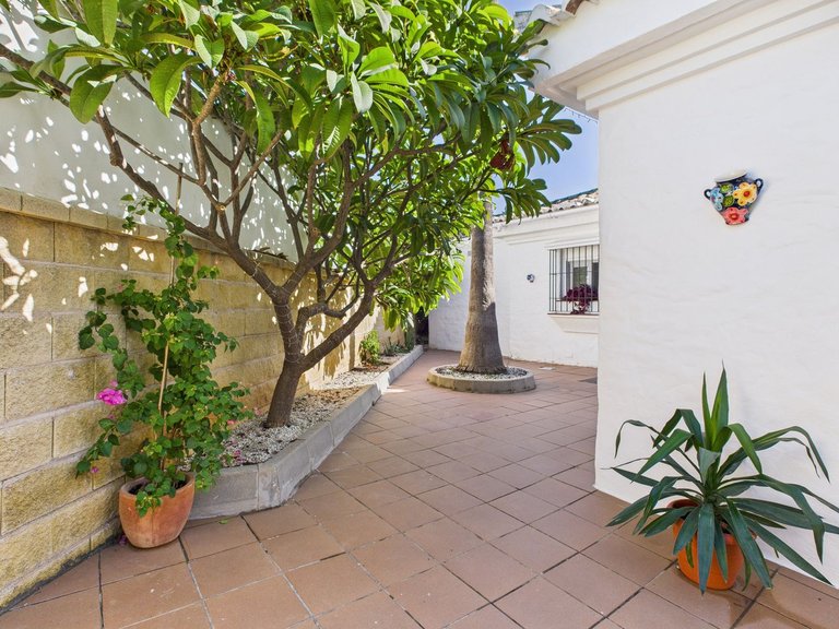 Villa for  in Estepona, Malaga 37