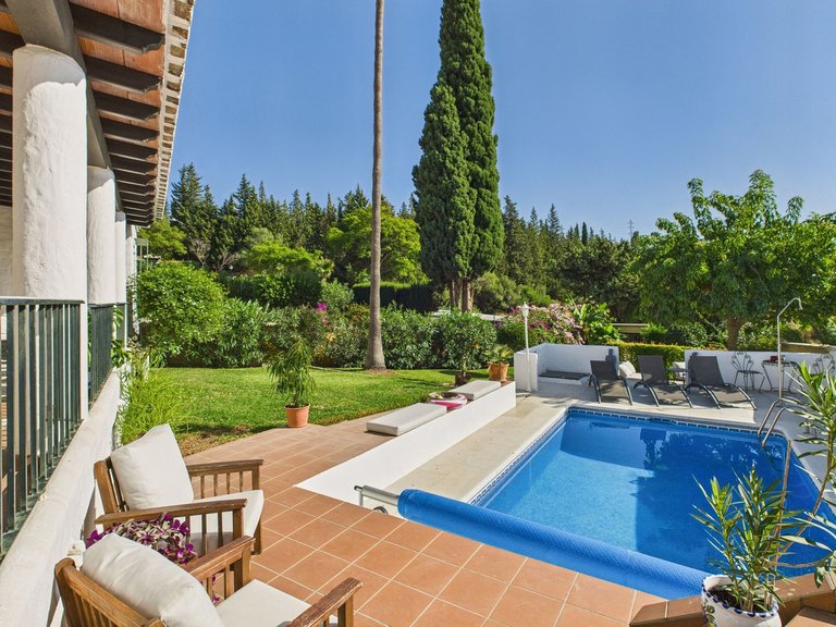 Villa for  in Estepona, Malaga 4