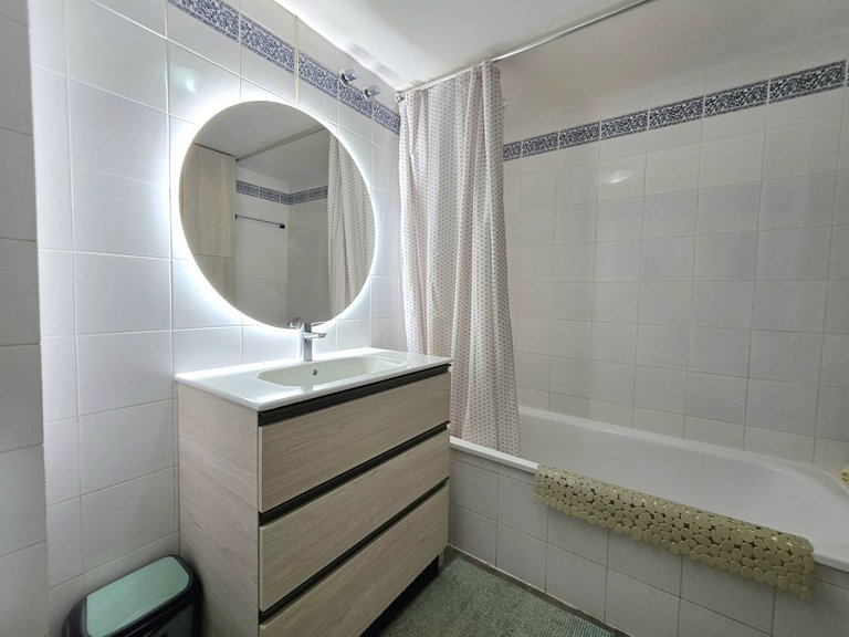 Apartment for Sale in Aloha, Malaga 10