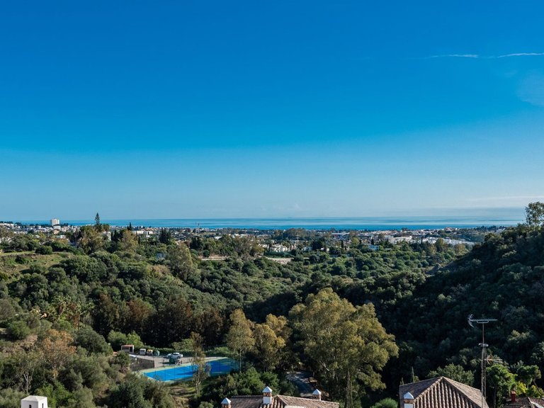 Penthouse for Sale in Los Almendros, Malaga 19