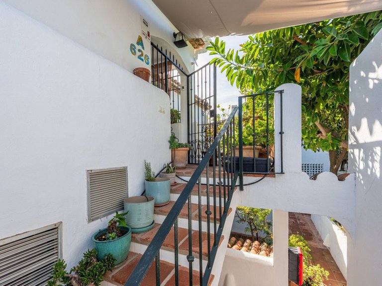 Penthouse for Sale in Los Almendros, Malaga 21