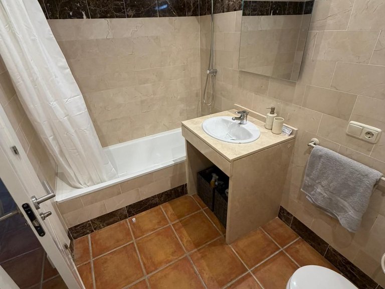 Apartment for Rent in Costa del Sol, Estepona, Malaga 17