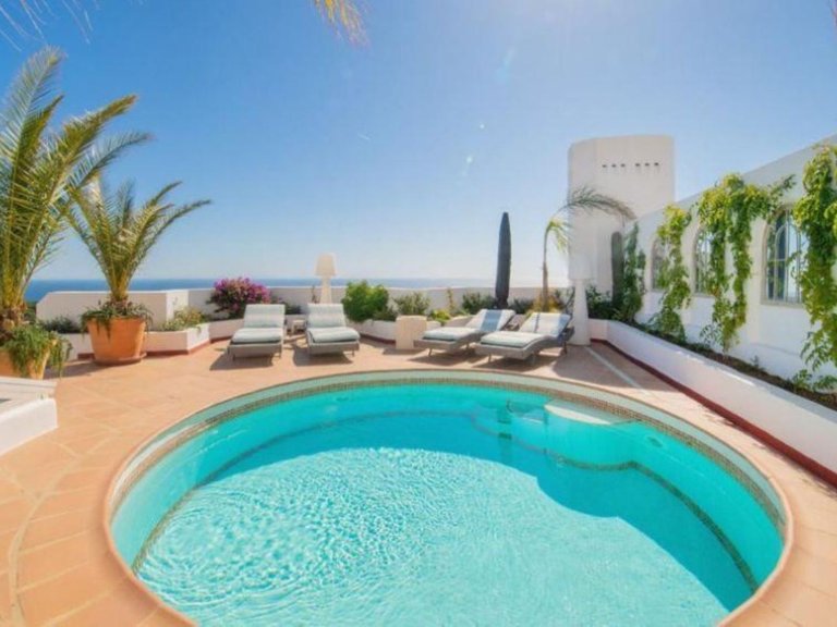 Apartment for Sale in Marbella, Malaga 12