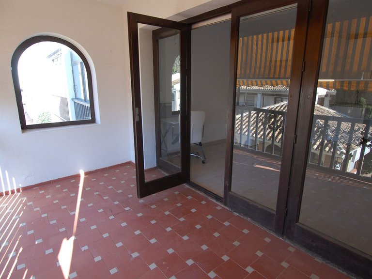 Apartment for Sale in Los Pacos, Malaga 22
