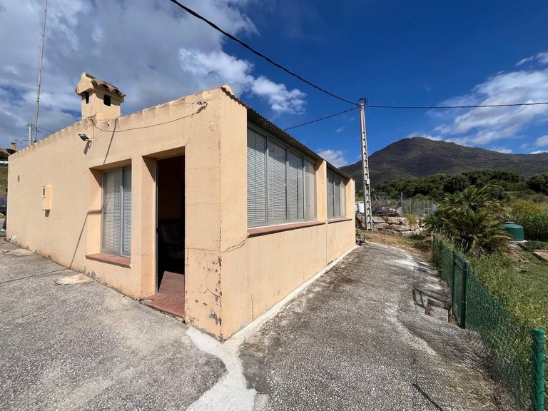 Country House for Sale in Estepona, Malaga 2