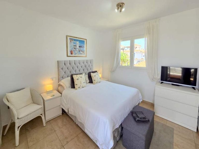 Apartment for Sale in La Duquesa, Malaga 18