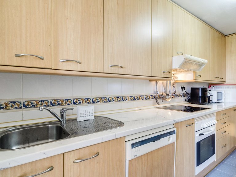 Apartment for Sale in Bahía De Marbella, Malaga 11