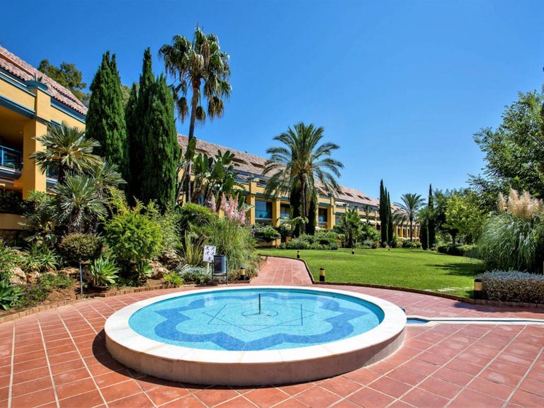 Apartment for Sale in Bahía De Marbella, Malaga 3
