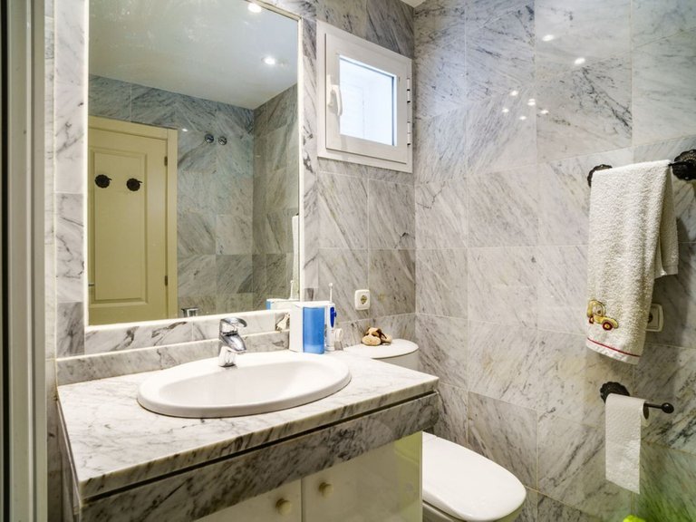 Apartment for Sale in Bahía De Marbella, Malaga 30