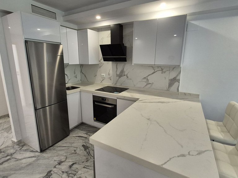 Apartment for Sale in Bahía De Marbella, Malaga 9