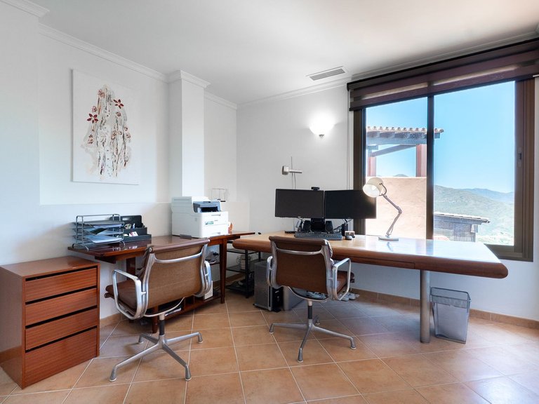 Apartment for Sale in La Mairena, Malaga 19