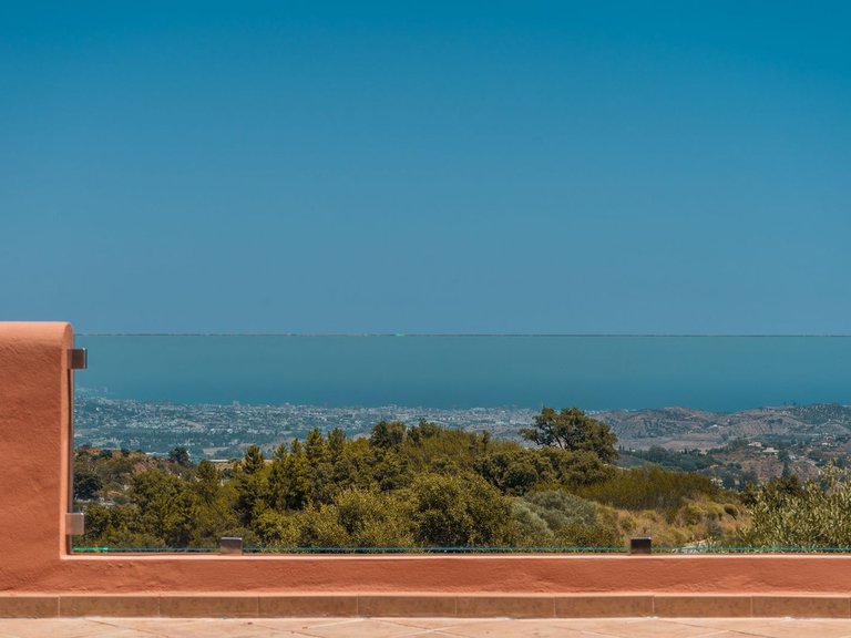 Apartment for Sale in La Mairena, Malaga 34