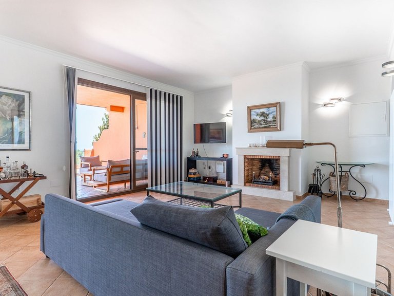 Apartment for Sale in La Mairena, Malaga 8