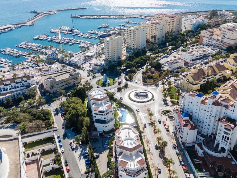 Apartment for Sale in Costa del Sol, Estepona, Malaga 23