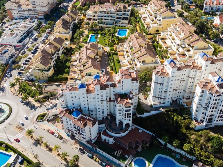 Apartment for Sale in Costa del Sol, Estepona, Malaga 24