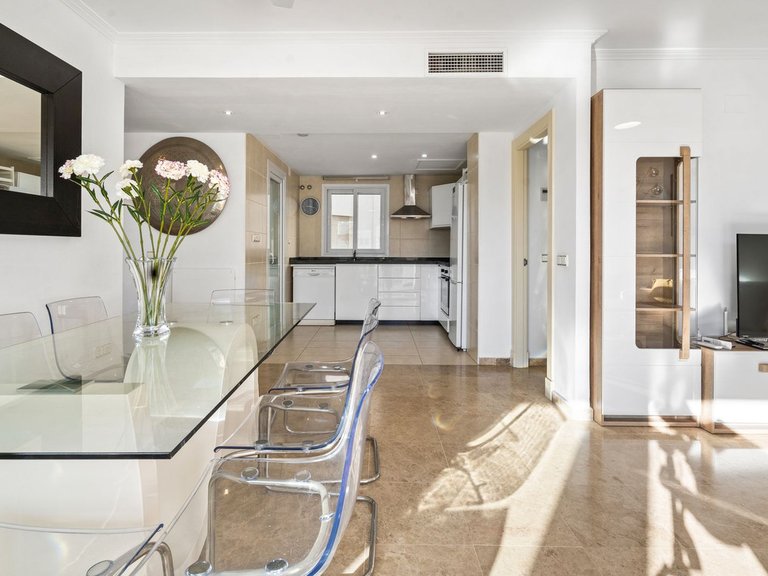 Apartment for Sale in Costa del Sol, Estepona, Malaga 8