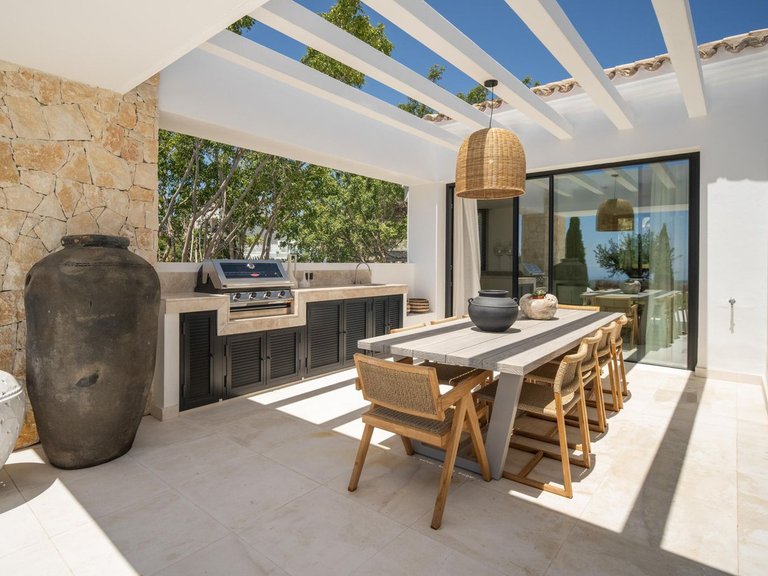 Villa for Sale in Benahavís, Malaga 28