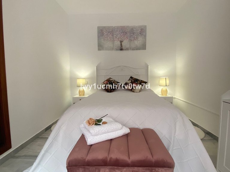 Apartment for Sale in Benalmadena, Malaga 7