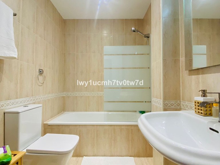 Apartment for Sale in Benalmadena, Malaga 9