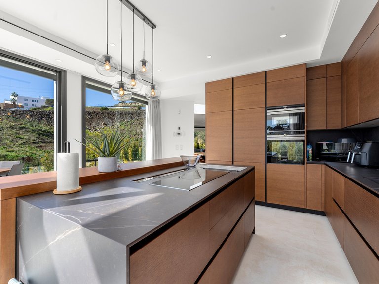 Villa for Sale in Benahavís, Malaga 10