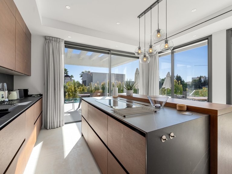 Villa for Sale in Benahavís, Malaga 15