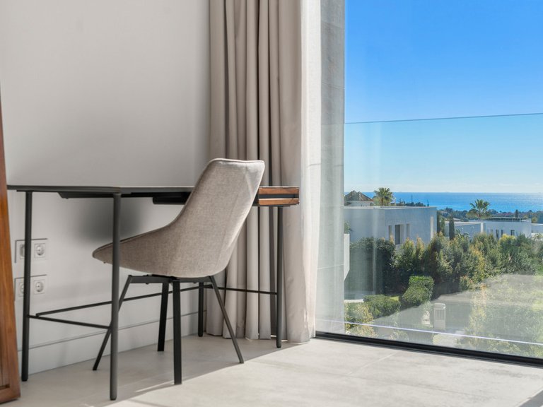 Villa for Sale in Benahavís, Malaga 32