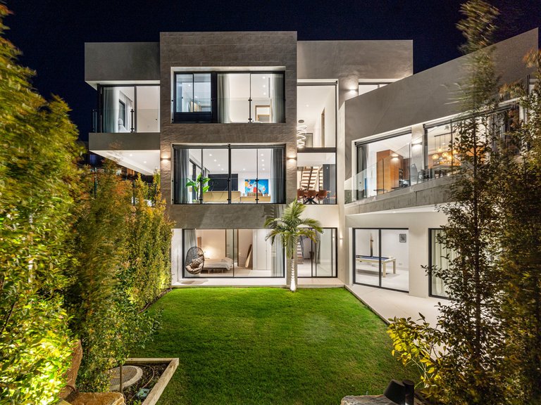 Villa for Sale in Benahavís, Malaga 42