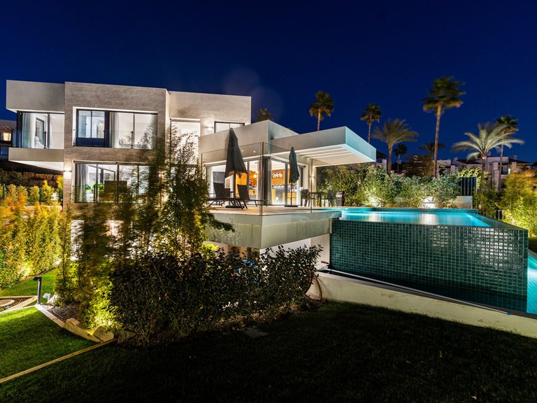 Villa for Sale in Benahavís, Malaga 46