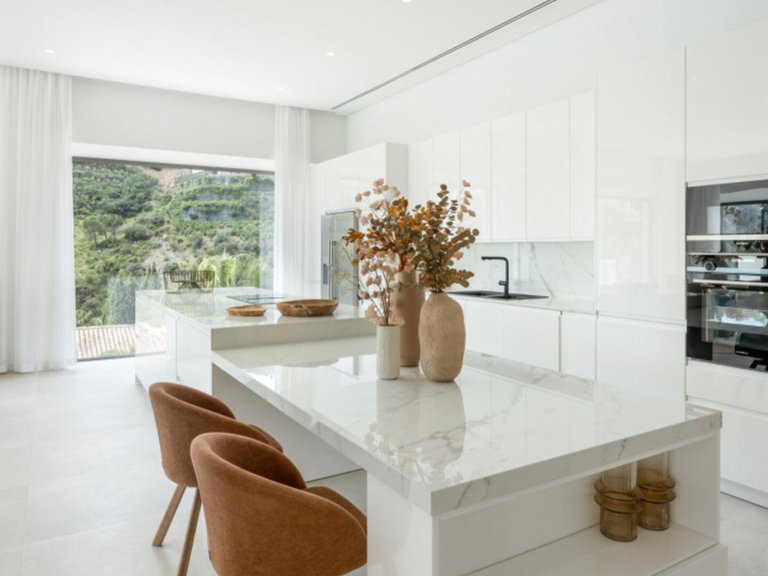 Villa for Sale in Marbella, Malaga 14