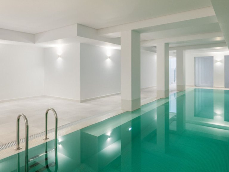 Villa for Sale in Marbella, Malaga 26