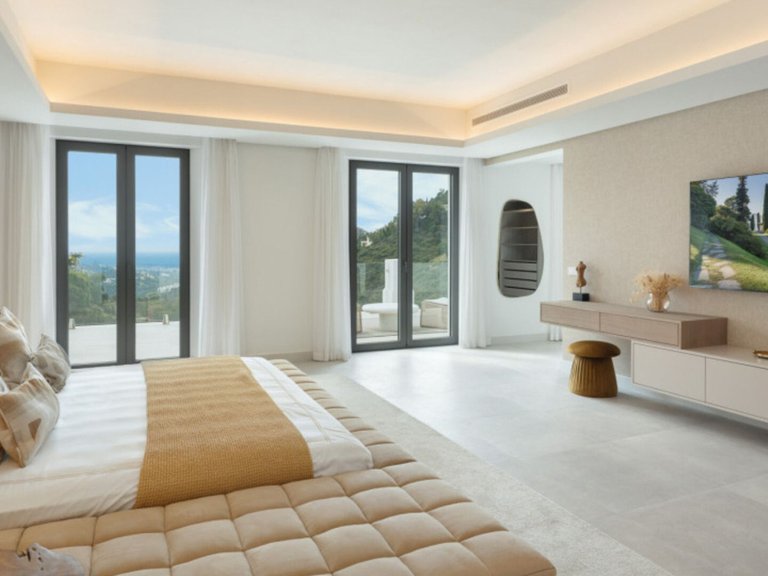 Villa for Sale in Marbella, Malaga 4