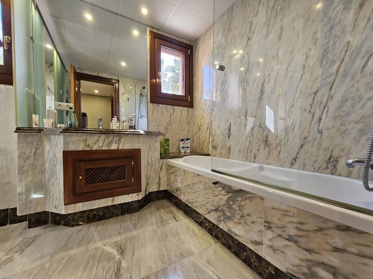 Apartment for Sale in Estepona, Malaga 22