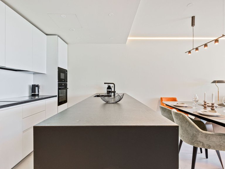 Apartment for Sale in Fuengirola, Malaga 11