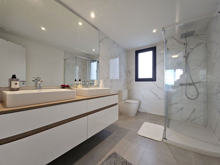 Apartment for Sale in Estepona, Malaga 14