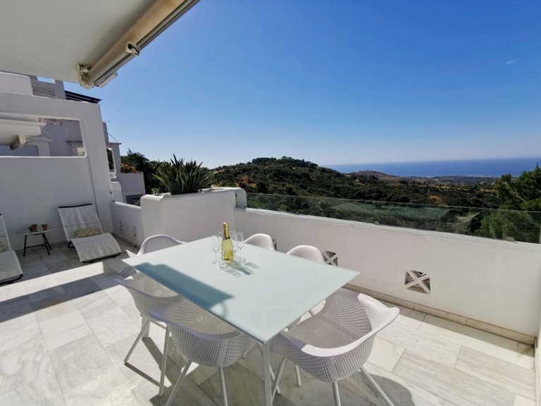 Apartment for Sale in La Mairena, Malaga 2