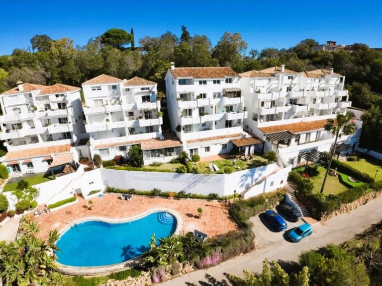 Apartment for Sale in La Mairena, Malaga 22