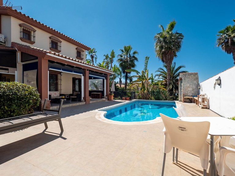 Villa for Sale in Alhaurin El Grande, Malaga 2