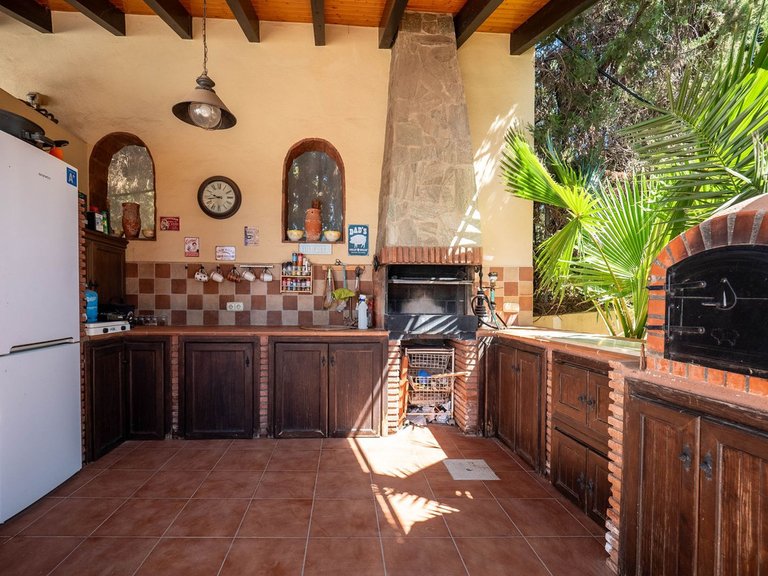 Villa for Sale in Alhaurin El Grande, Malaga 21