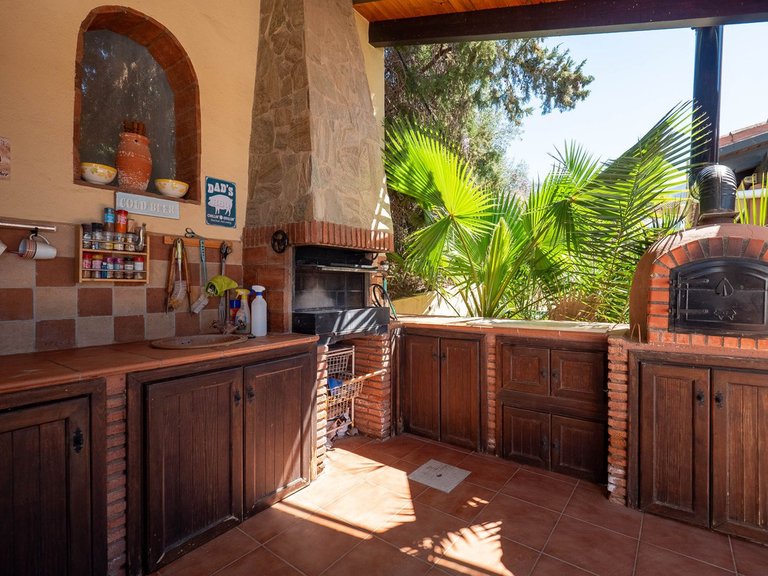 Villa for Sale in Alhaurin El Grande, Malaga 22