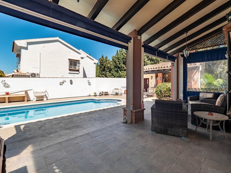 Villa for Sale in Alhaurin El Grande, Malaga 27