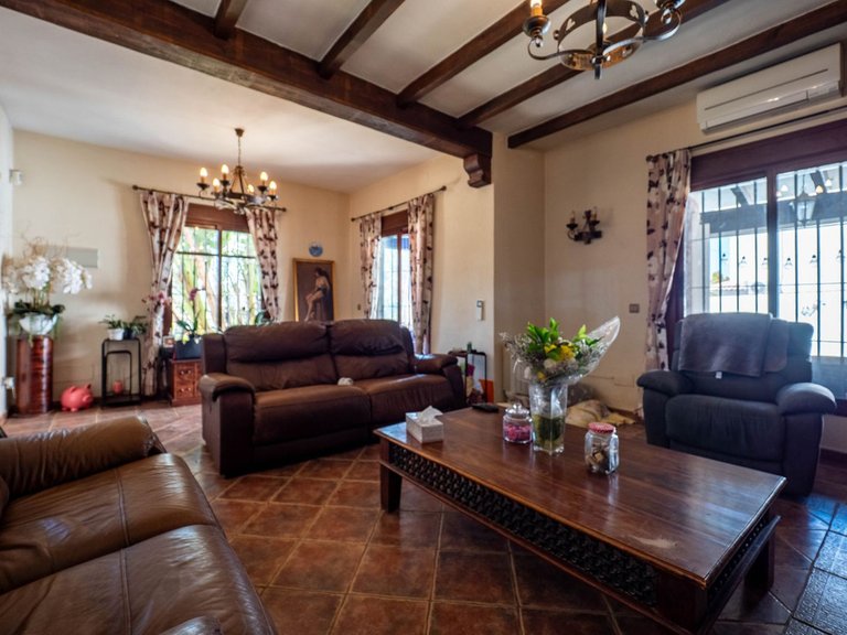 Villa for Sale in Alhaurin El Grande, Malaga 3