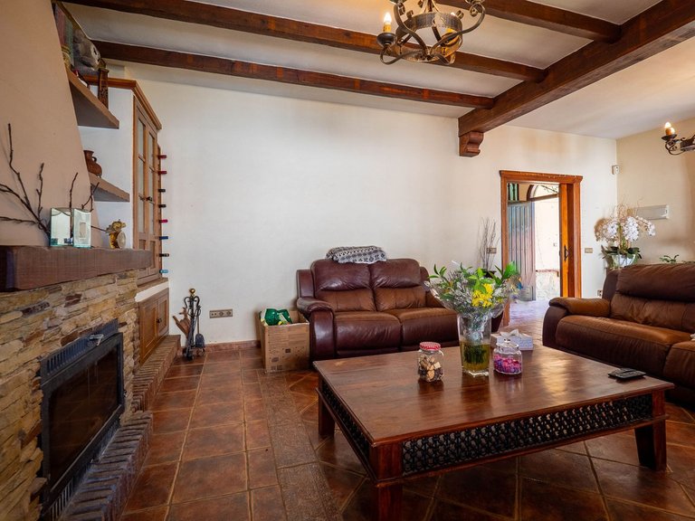 Villa for Sale in Alhaurin El Grande, Malaga 30